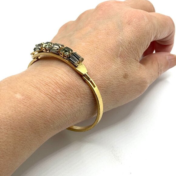 Madewell Multi-Shape Grey Green Crystal Gold Tone Hinged Hook Bangle Bracelet - Picture 5 of 10